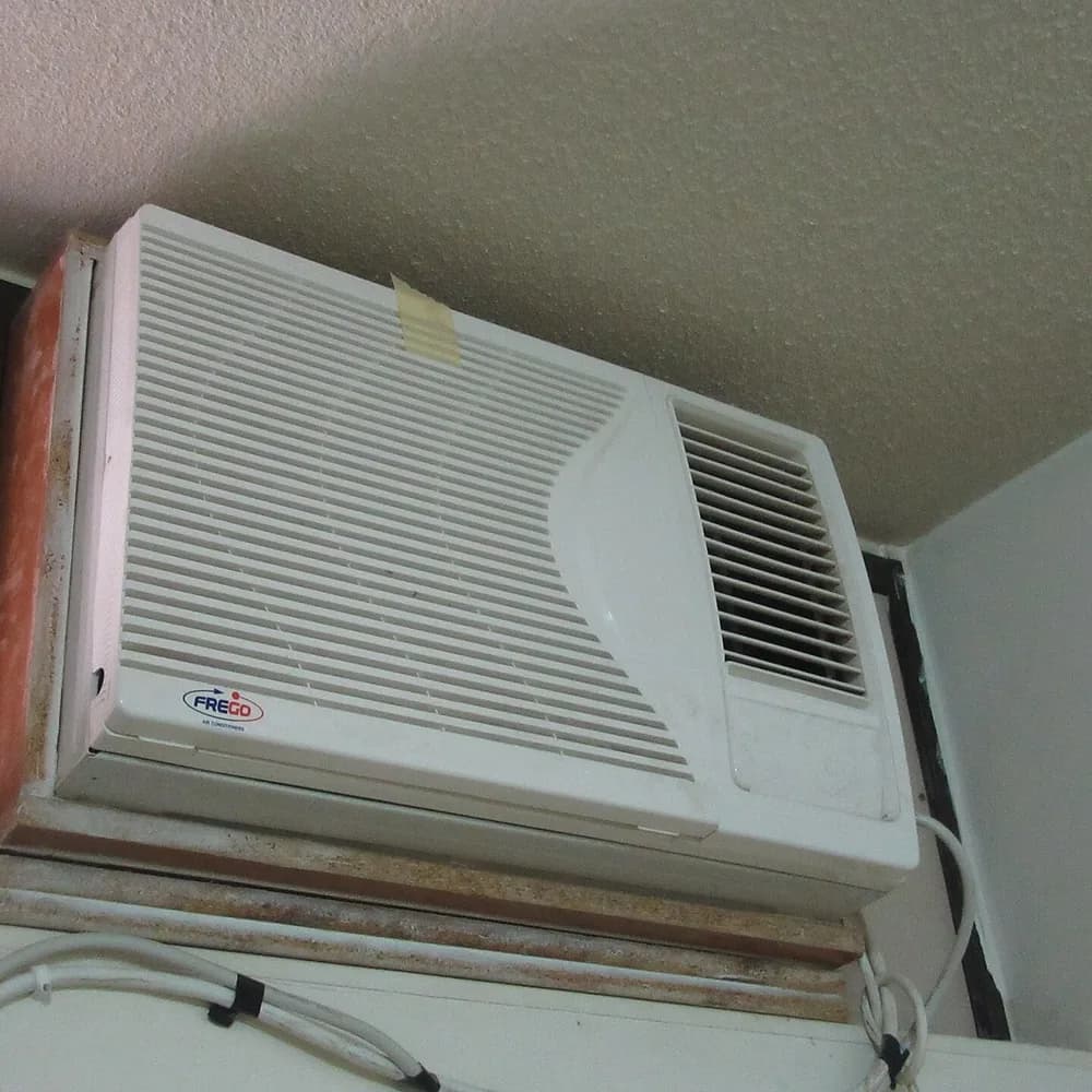 Fotografía «Wall mount air conditioner» usada en la tienda